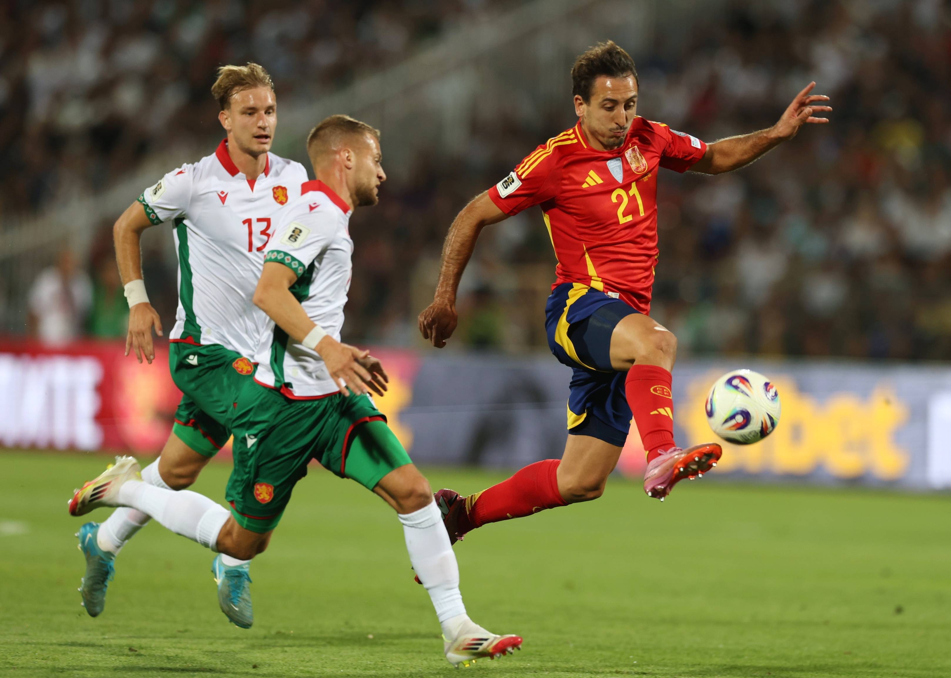 aoa体育视频-西班牙队宣布首发阵容，备战欧预赛