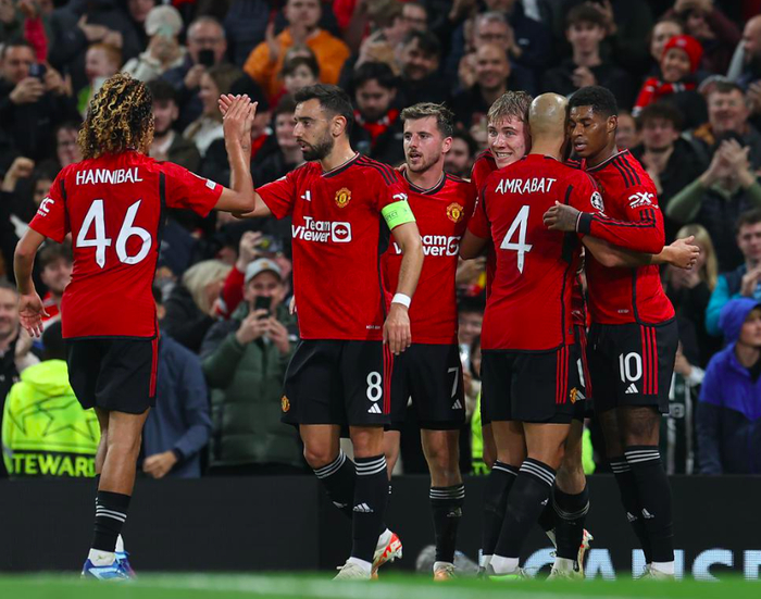 曼联士气高涨，迎来欧冠胜利