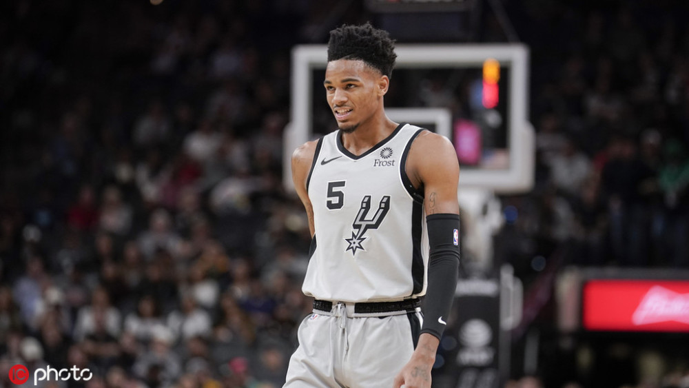 aoa体育教练-包含猛龙后卫帕克：团队要全力以赴才能取胜比赛的词条