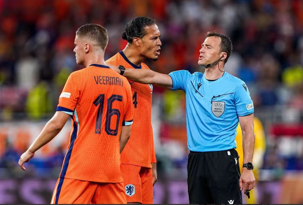 瑞士队击败荷兰队晋级半决赛