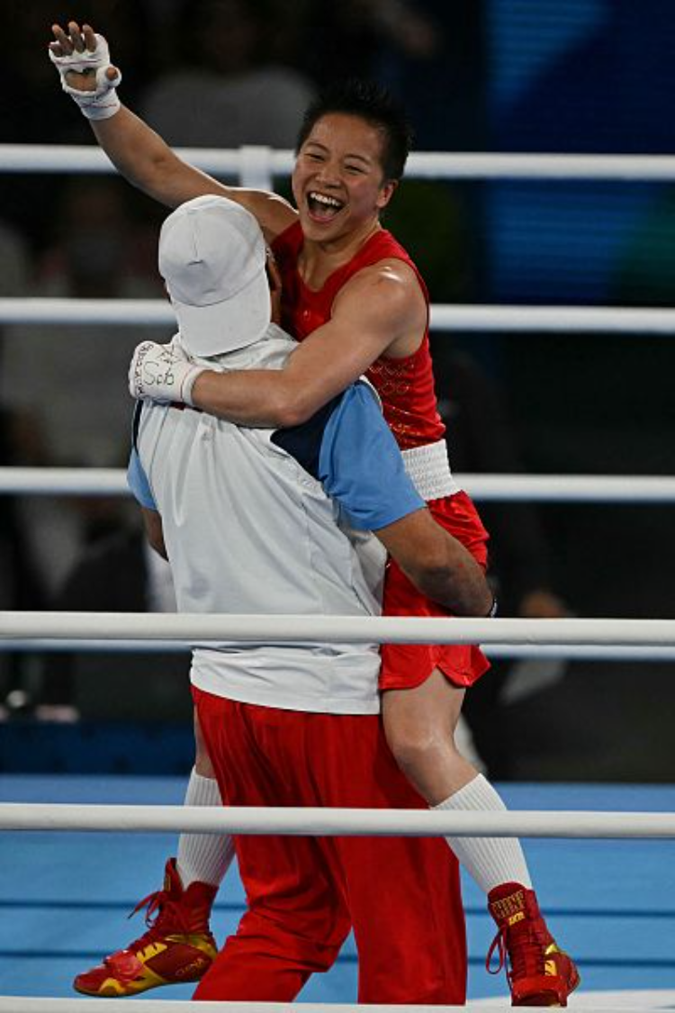 aoa体育新闻-艾因特拉赫特主场告捷，继续保持领先的简单介绍